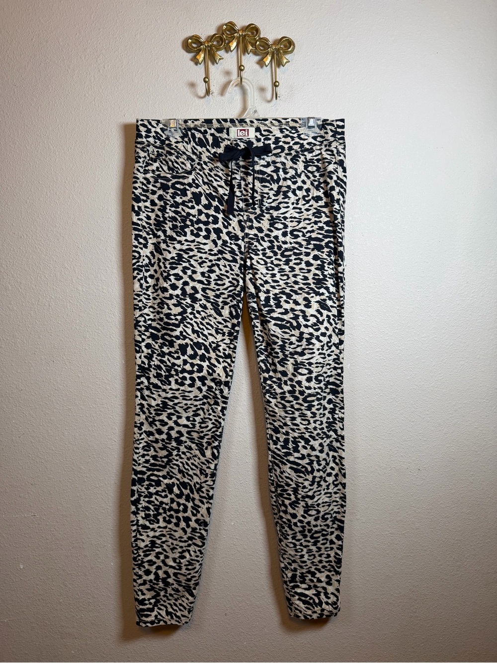 Lei Black & Cream Leopard Print Pants Elastic Waist w/Faux Drawstring. Size M